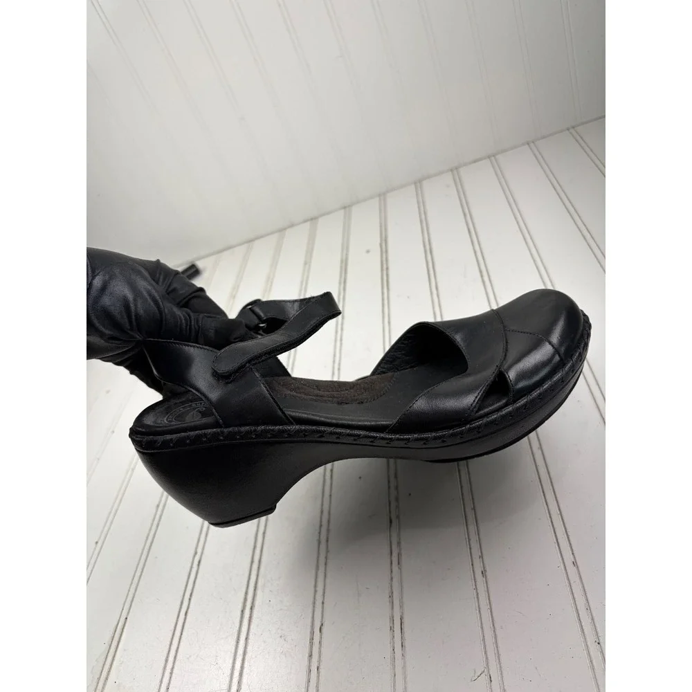 Nurture Black Leather Mary Jane Wedge Sandals Women's Size 8M